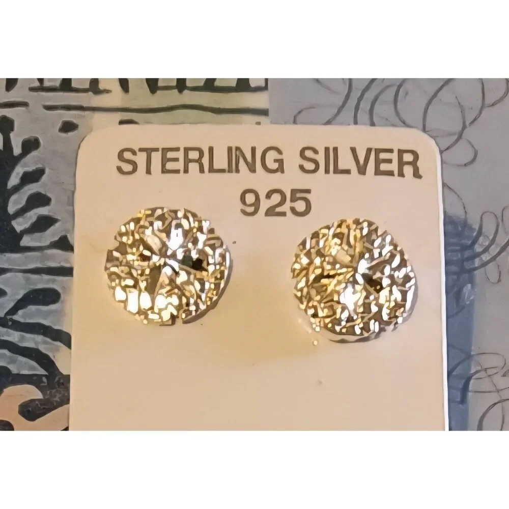 NWT~Sterling Silver .925 Diamond Cut Sand Dollar Design Post Stud Earrings